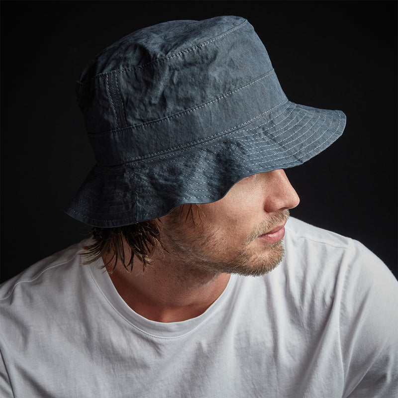 Cotton Metal Poplin Bucket Hat in Maine Pigment | James Perse Los Angeles