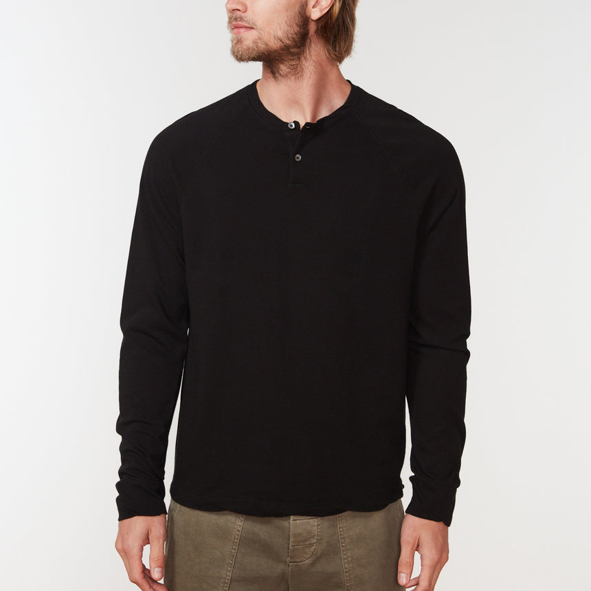 Dry Touch Jersey Raglan Henley in Black | James Perse Los Angeles