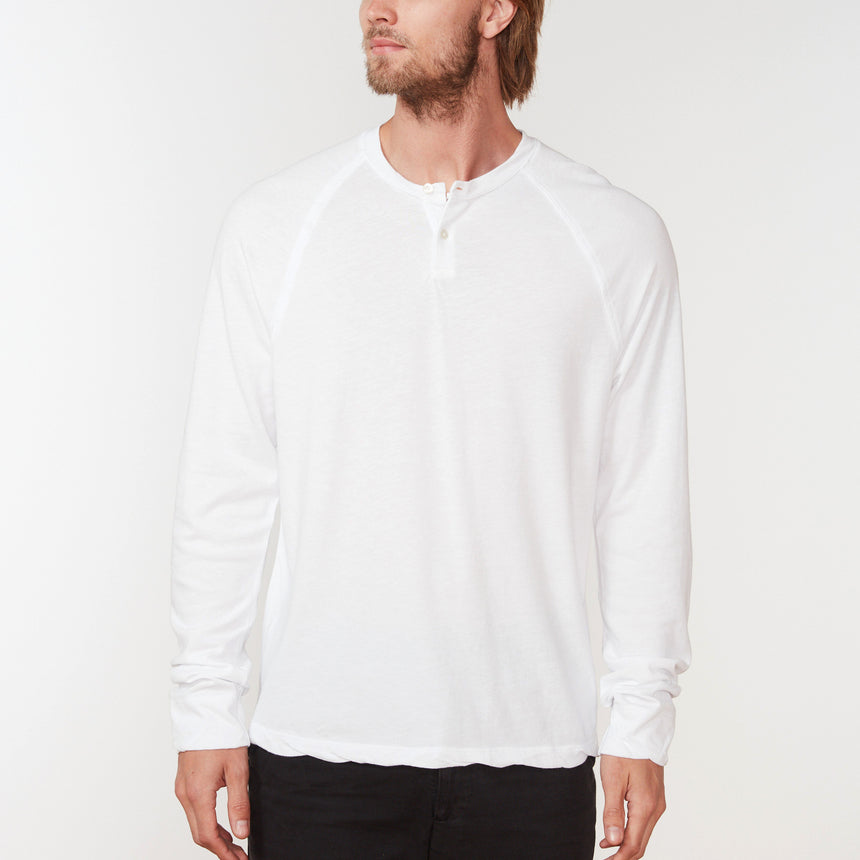 Dry Touch Jersey Raglan Henley in White | James Perse Los Angeles
