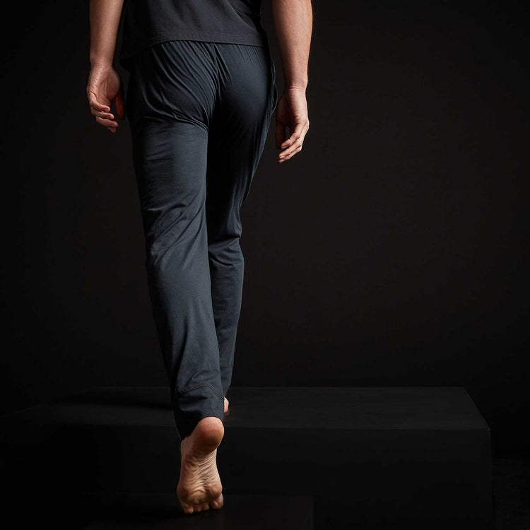 Luxe Lotus Jersey Tapered Lounge Pant - French Navy | James Perse Los Angeles