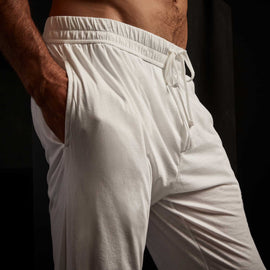 Luxe Lotus Jersey Tapered Lounge Pant - White | James Perse Los Angeles