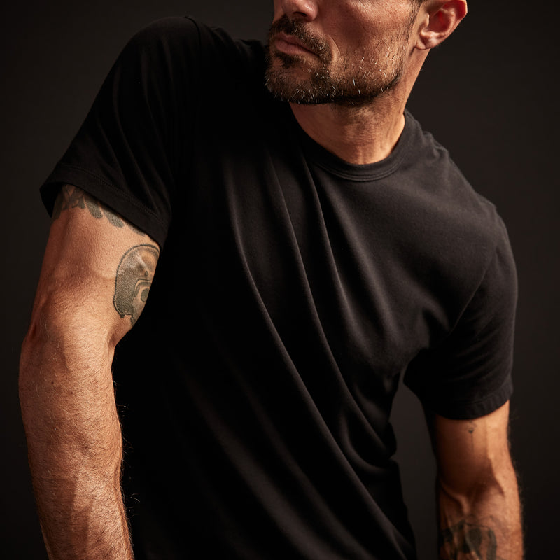 Elevated Lotus Jersey Lounge Tee - Black | James Perse Los Angeles