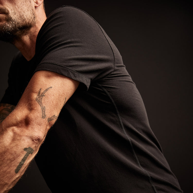 Elevated Lotus Jersey Lounge Tee - Black | James Perse Los Angeles