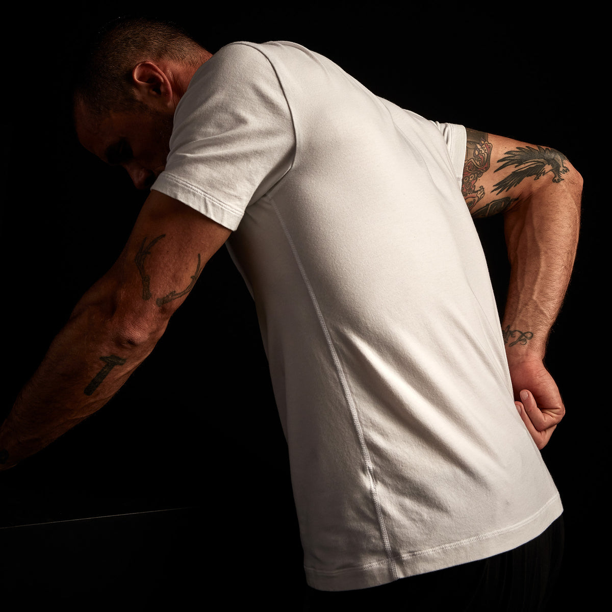 Elevated Lotus Jersey Lounge Tee - White | James Perse Los Angeles