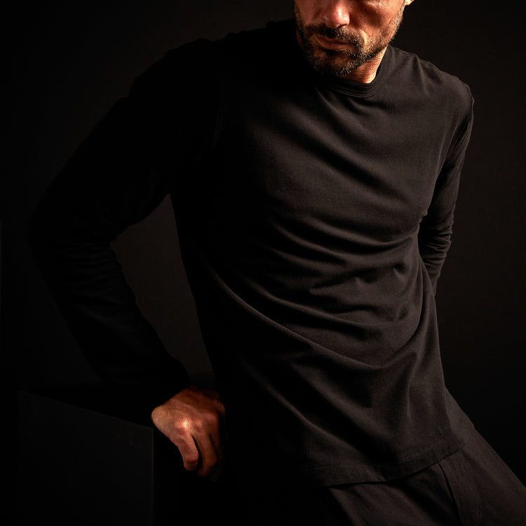 Elevated Lotus Jersey Lounge Crew - Black | James Perse Los Angeles
