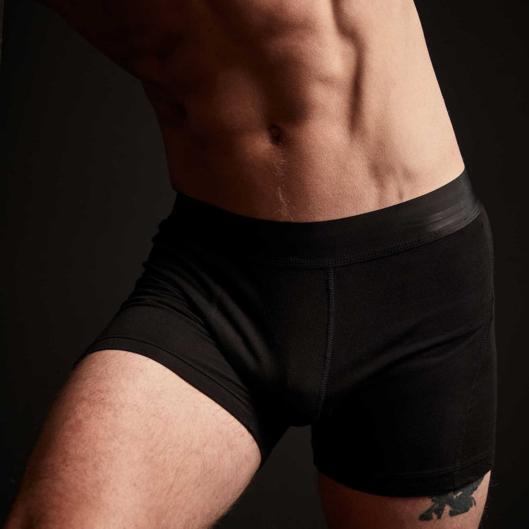 Elevated Lotus Sport Boxer  Short In Black | James Perse Los Angeles