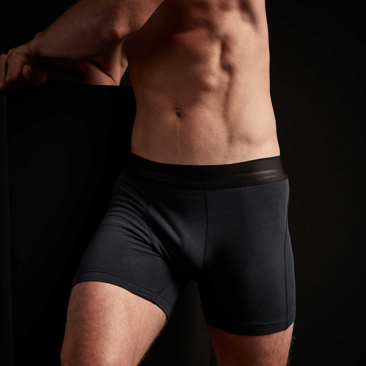 Elevated Lotus Sport Boxer  Short In French Navy | James Perse Los Angeles