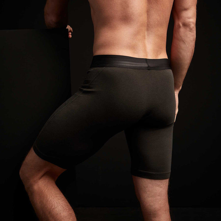 Elevated Lotus Sport Boxer  Long In Carbon | James Perse Los Angeles