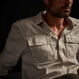 Cotton Utility Shirt In Concrete Dust Pigment | James Perse Los Angeles