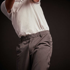 Y/OSEMITE Golf Trouser in Abyss | James Perse Los Angeles
