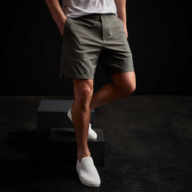 Performance Golf Short in Tent | James Perse Los Angeles 