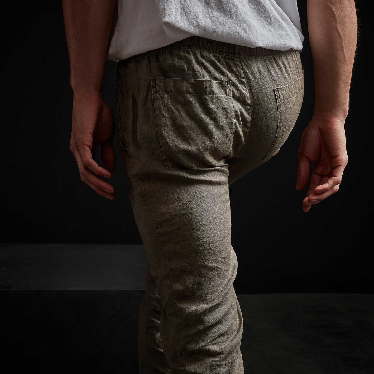 Lightweight Linen Pant - Platoon Pigment | James Perse Los Angeles