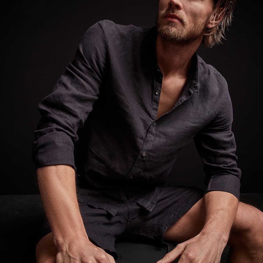 Classic Linen Shirt in French Navy Pigment | James Perse Los Angeles