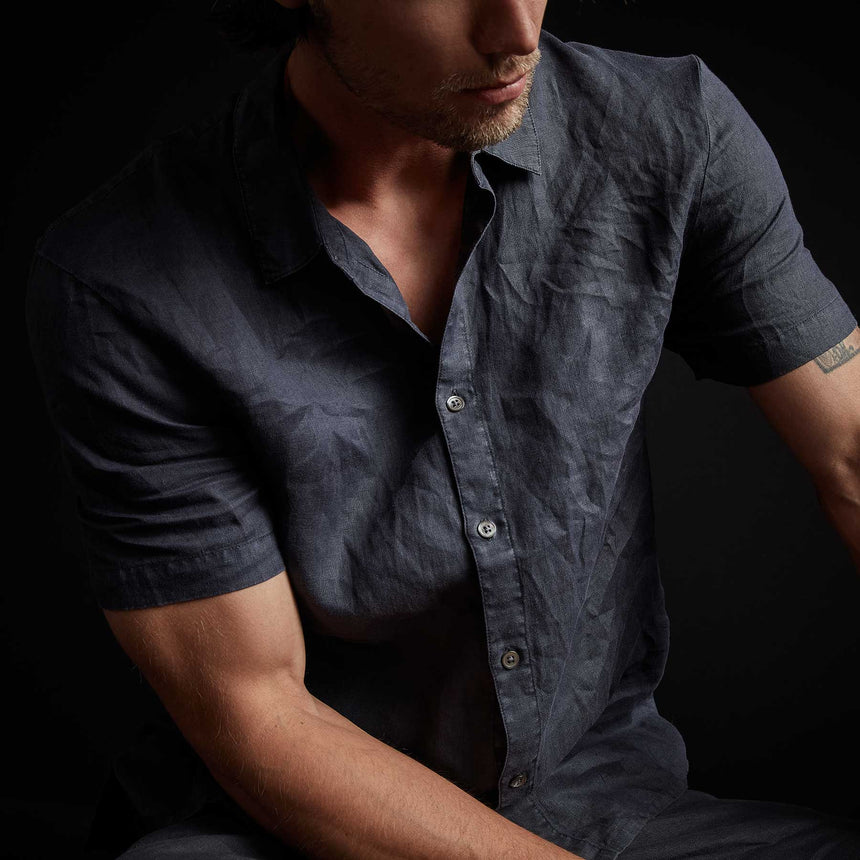 Garment Dyed Short Sleeve Linen Shirt - Titan Pigment | James Perse Los Angeles