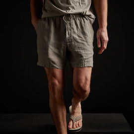 Lightweight Linen Short - Mineral Pigment | James Perse Los Angeles