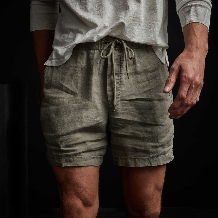 Lightweight Linen Short - Marjoram Pigment | James Perse Los Angeles