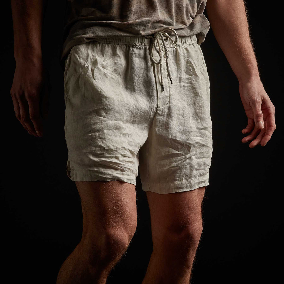 Lightweight Linen Short - Paste Pigment | James Perse Los Angeles