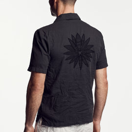 Voile Lotus Embroidered Shirt In Carbon Pigment | James Perse Los Angeles
