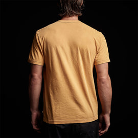 Lightweight Jersey Pocket Tee in Apricot Pigment | James Perse Los Angeles 