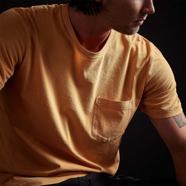 Lightweight Jersey Pocket Tee in Apricot Pigment | James Perse Los Angeles 