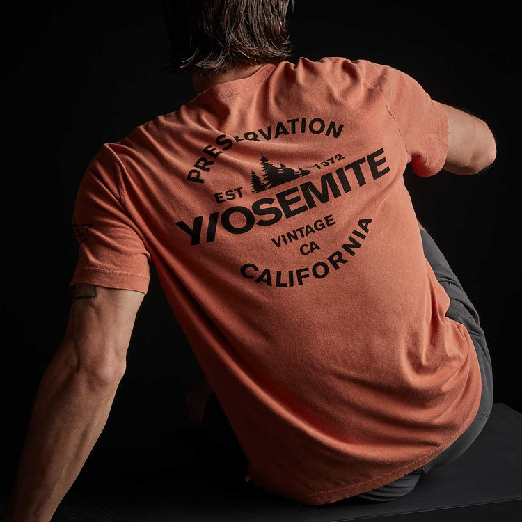 Y/OSEMITE Short Sleeve Crew Neck - Bonfire Pigment | James Perse Los Angeles