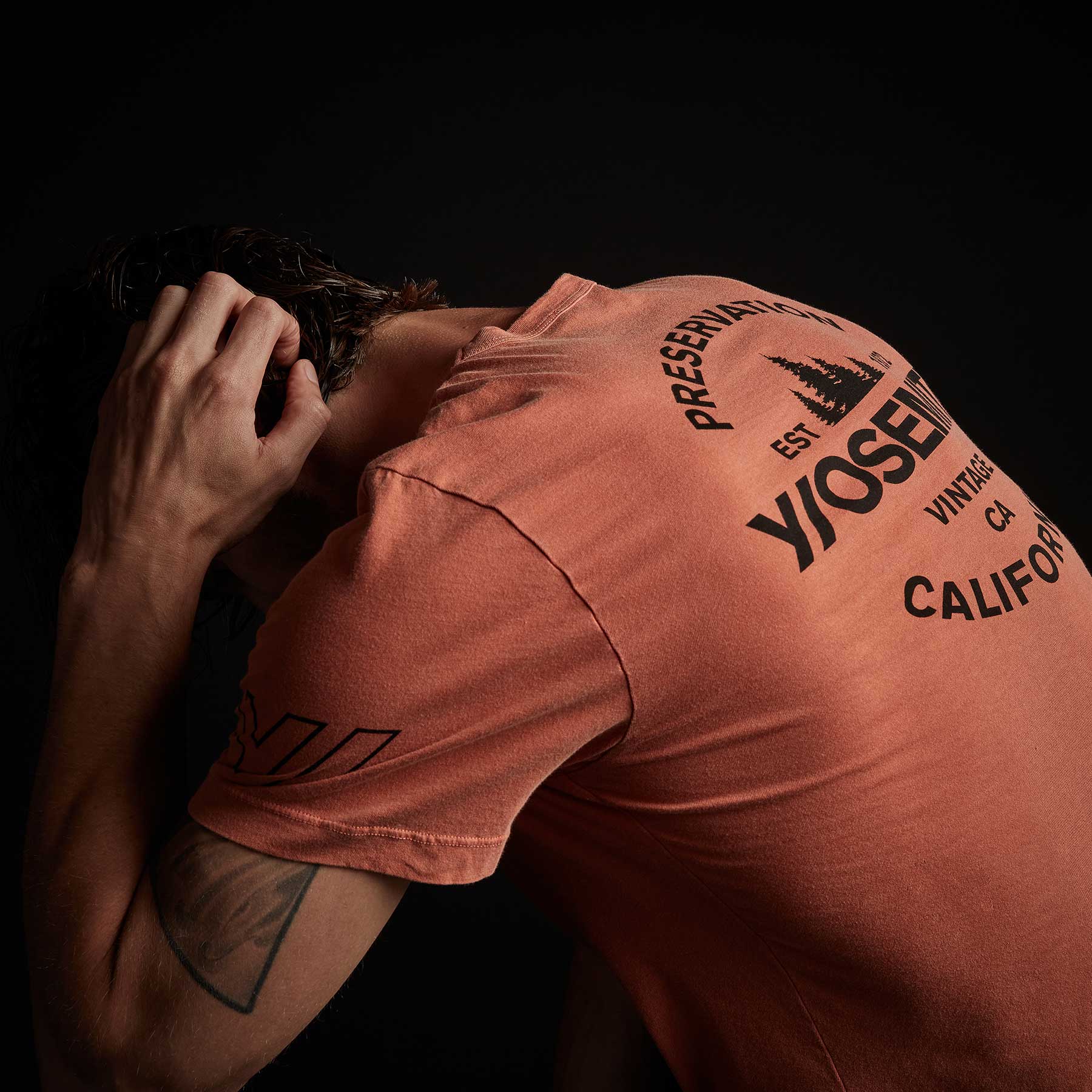 Y/OSEMITE Short Sleeve Crew Neck - Bonfire Pigment | James Perse Los Angeles