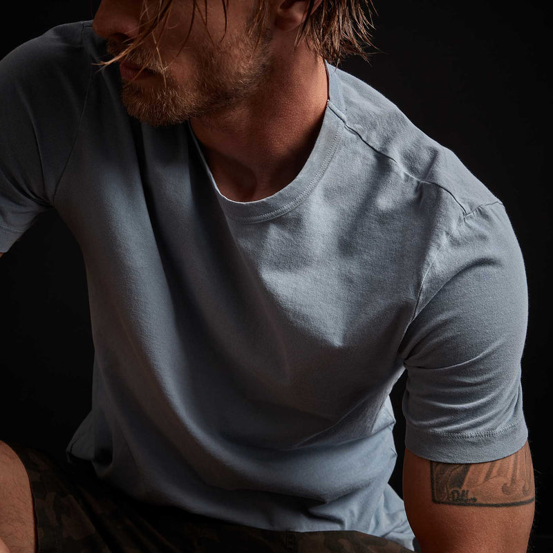 Short Sleeve Crew Neck in Bluestone Pigment | James Perse Los Angeles