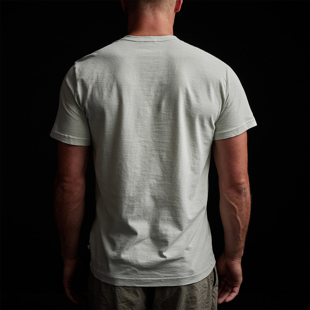 Short Sleeve Crew Neck in Celery Pigment | James Perse Los Angeles