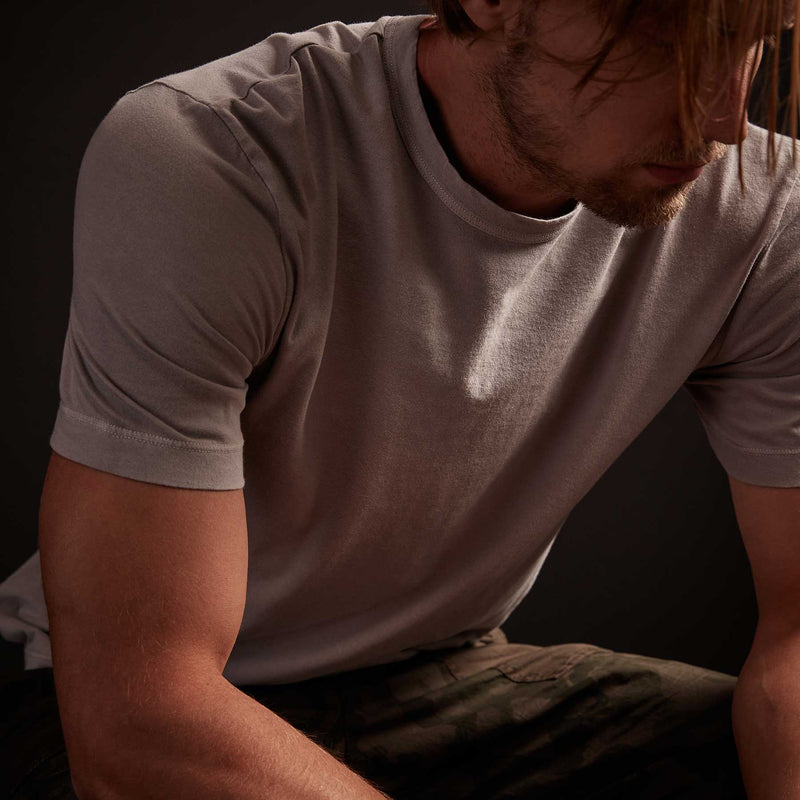Short Sleeve Crew Neck in Fog Pigment | James Perse Los Angeles