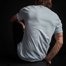 Short Sleeve Crew Neck in Powder Blue Pigment | James Perse Los Angeles