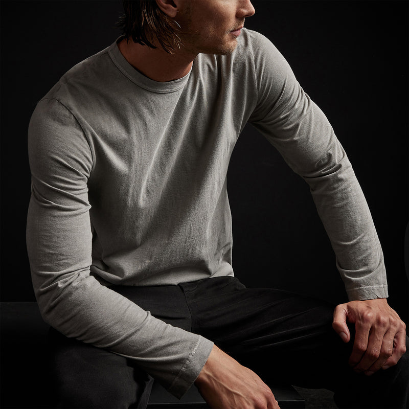 Long Sleeve Crew Neck in Concrete Pigment | James Perse Los Angeles
