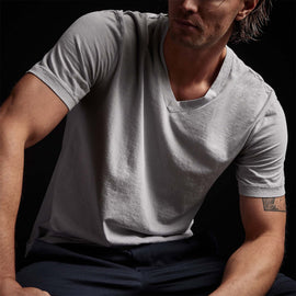 Short Sleeve V Neck in Arctic Pigment | James Perse Los Angeles 