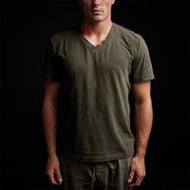 Short Sleeve V Neck in Tent Pigment | James Perse Los Angeles