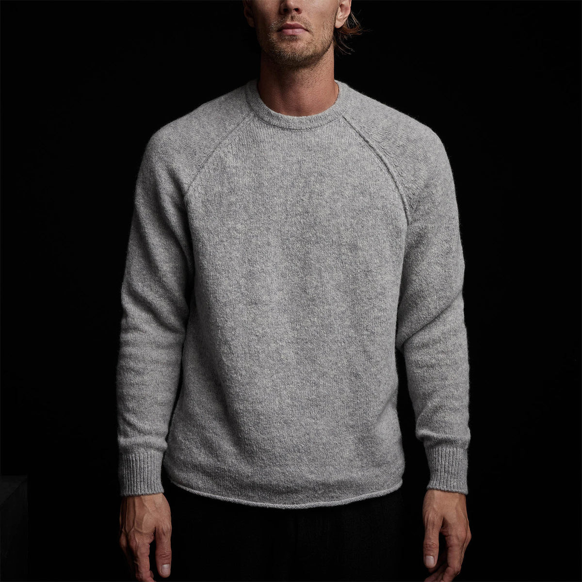 Mid Gauge Cashmere Sweatshirt in Heather Grey | James Perse Los Angeles