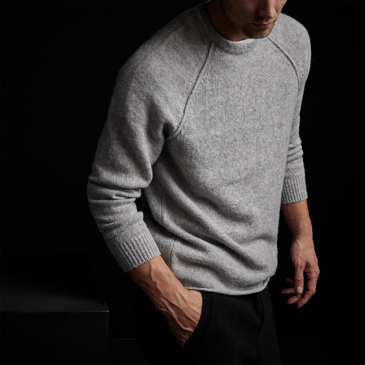 Mid Gauge Cashmere Sweatshirt in Heather Grey | James Perse Los Angeles
