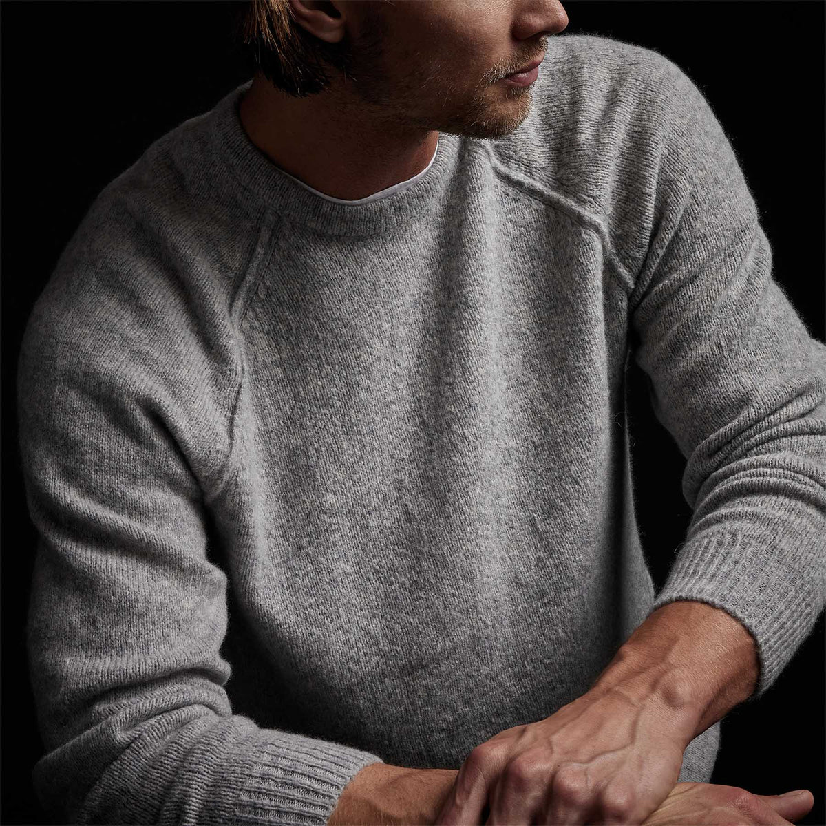 Mid Gauge Cashmere Sweatshirt in Heather Grey | James Perse Los Angeles