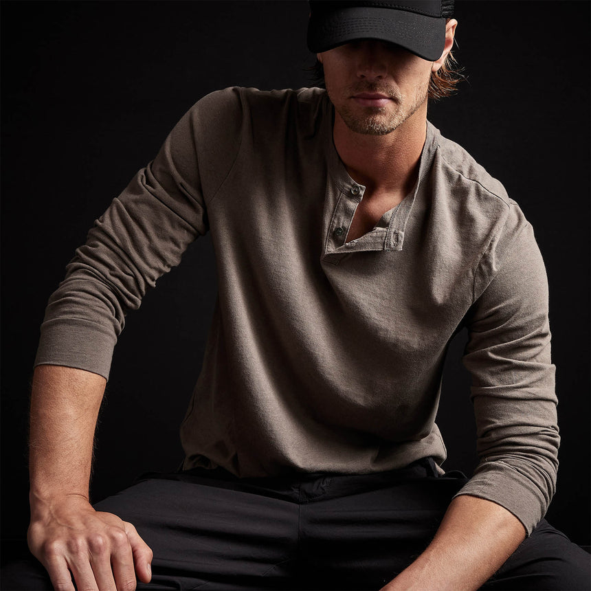 Soft Slub Jersey Long Sleeve Henley in River Rock | James Perse Los Angeles 