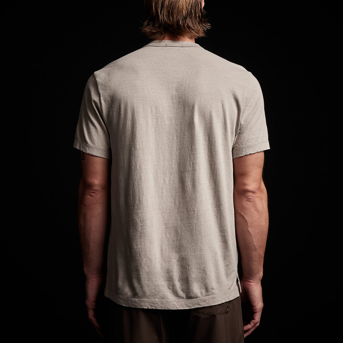 Soft Slub Jersey Short Sleeve Pocket Tee in Silt | James Perse Los Angeles 