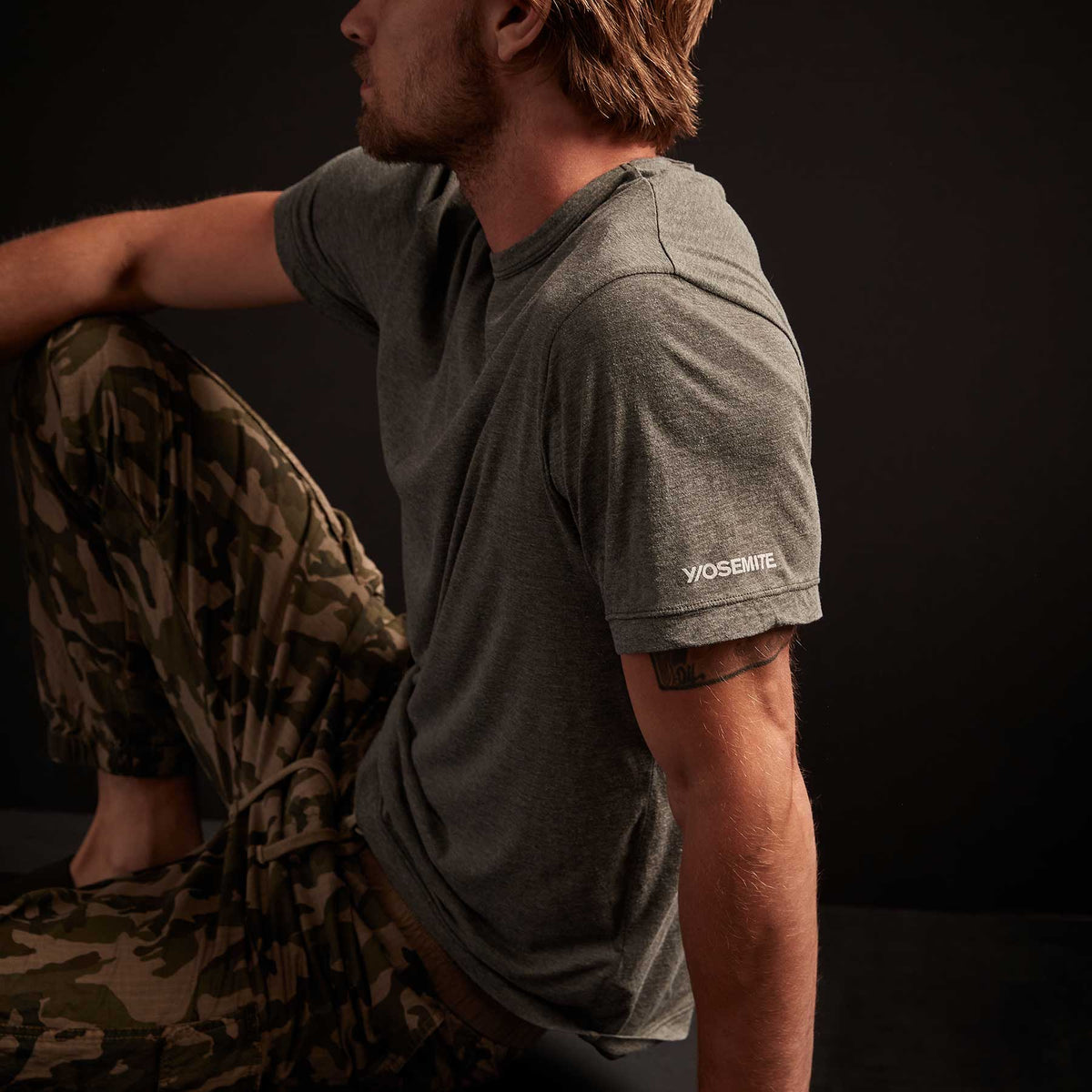 Y/OSEMITE Melange Tech Jersey T Shirt - Evergreen | James Perse Los Angeles