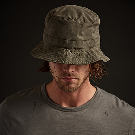 Camo Poplin Bucket Hat in Marjoram Pigment | James Perse Los Angeles