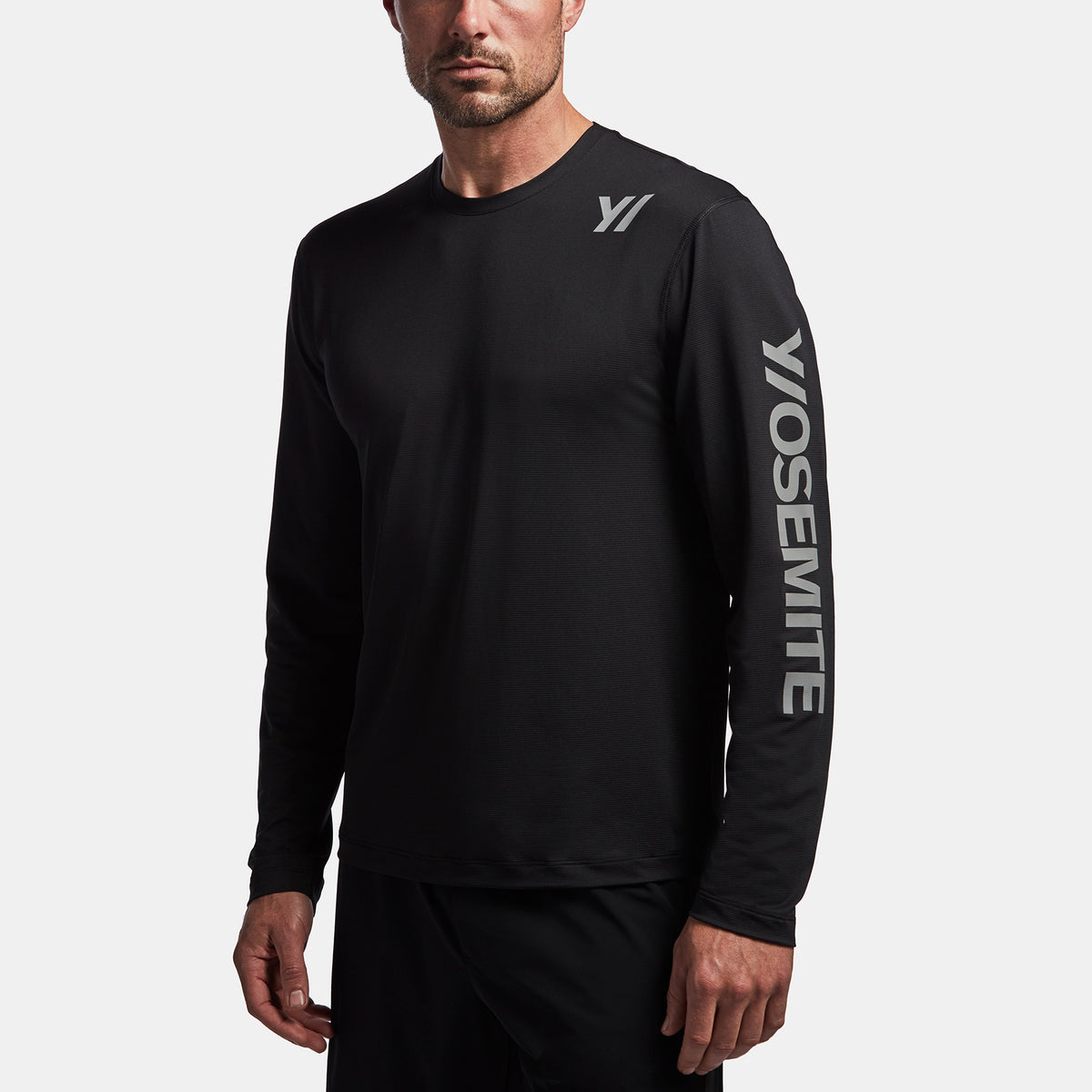 Y/OSEMITE Performance Ski Graphic Crew In Black | James Perse Los Angeles