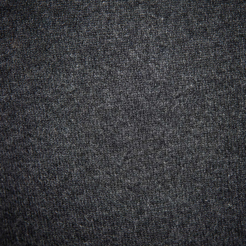 Cashmere Deconstructed Henley in Anthracite | James Perse Los Angeles