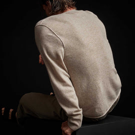 Cashmere Deconstructed Henley in Stone | James Perse Los Angeles