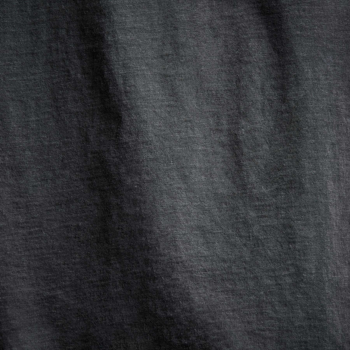 Recycled Lotus Jersey Soft V Neck in Magma | James Perse Los Angeles