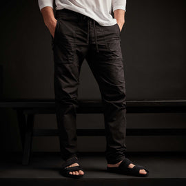 Stretch Poplin Zip Pocket Pant In Black | James Perse Los Angeles