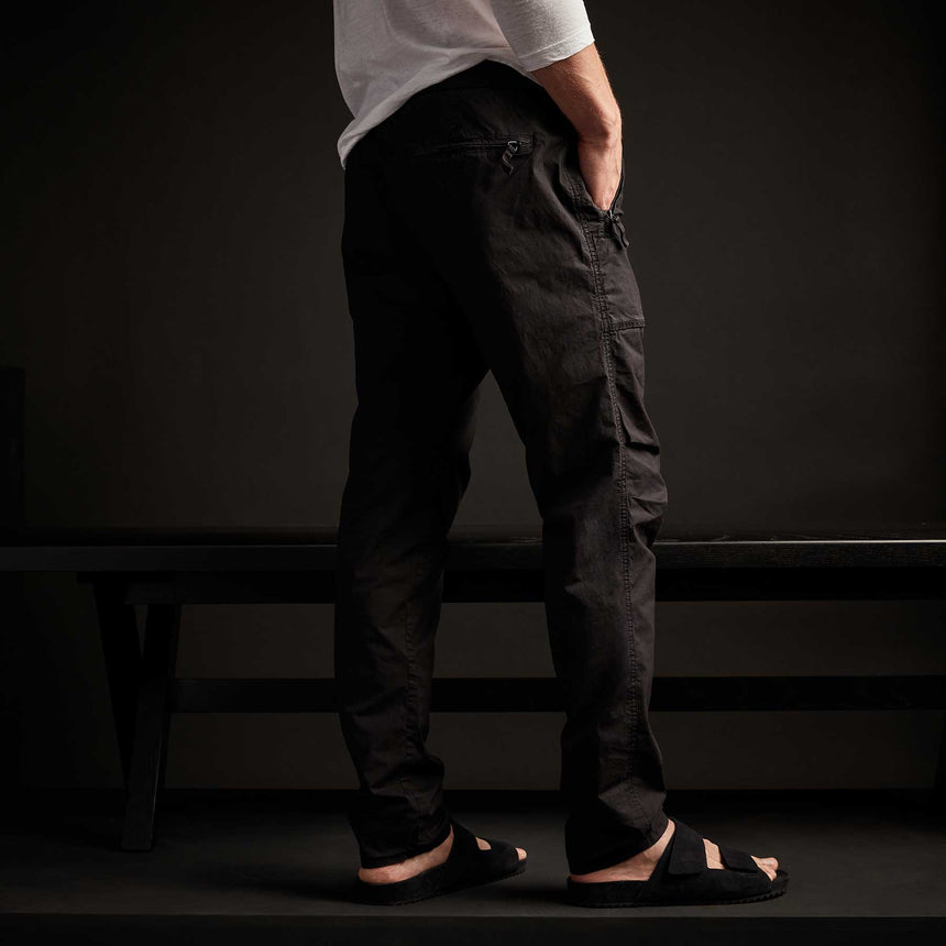 Stretch Poplin Zip Pocket Pant In Black | James Perse Los Angeles