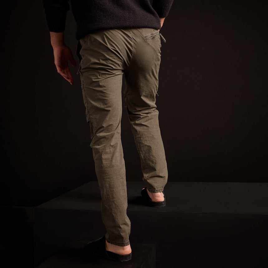 Stretch Poplin Zip Pocket Pant - Platoon Pigment | James Perse Los Angeles