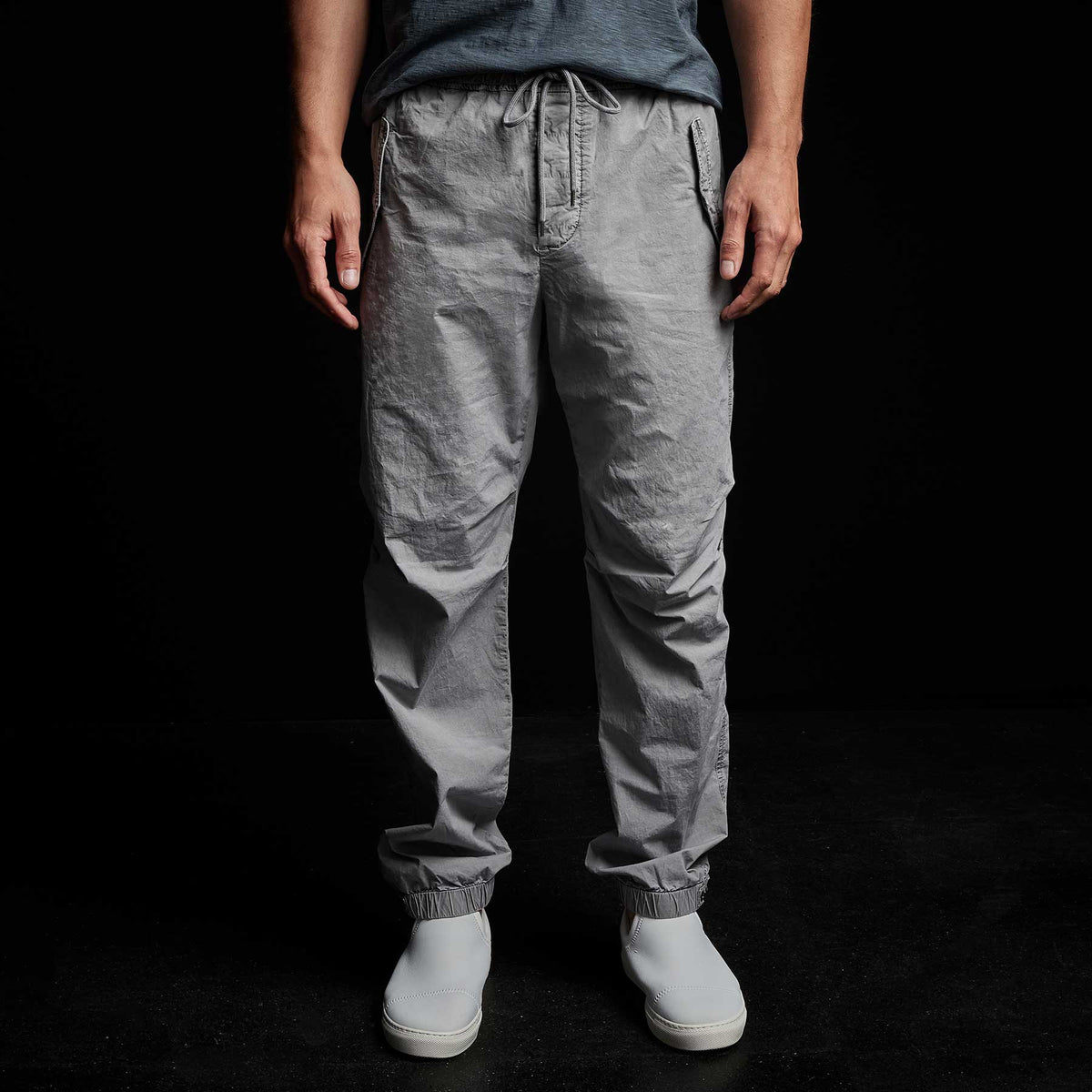Parachute Flight Pant in Silver Grey Pigment | James Perse Los Angeles