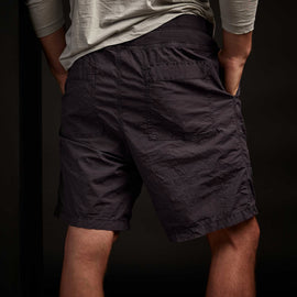Mixed Media Stretch Poplin Short In French Navy | James Perse Los Angeles