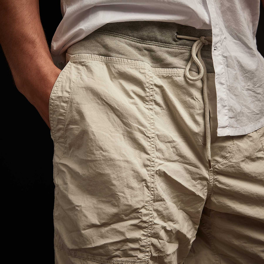 Mixed Media Stretch Poplin Short In Paste Pigment | James Perse Los Angeles